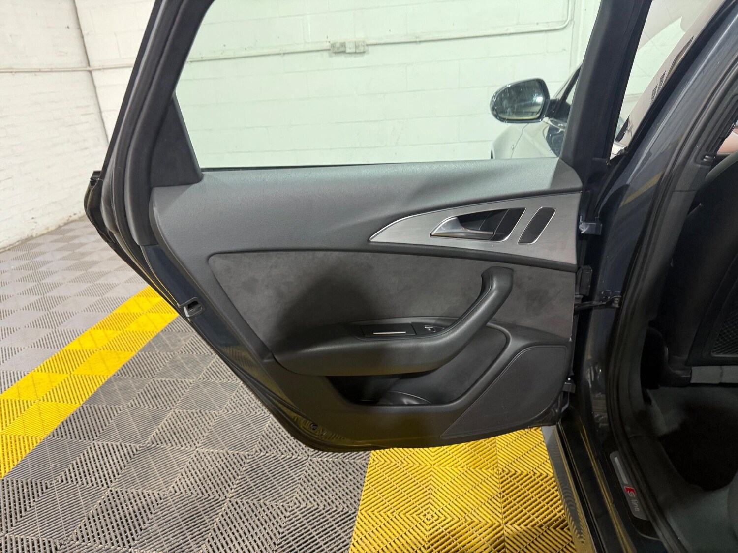 Used Audi A6 Saloon 2016 for sale - 76592746: Photo 53