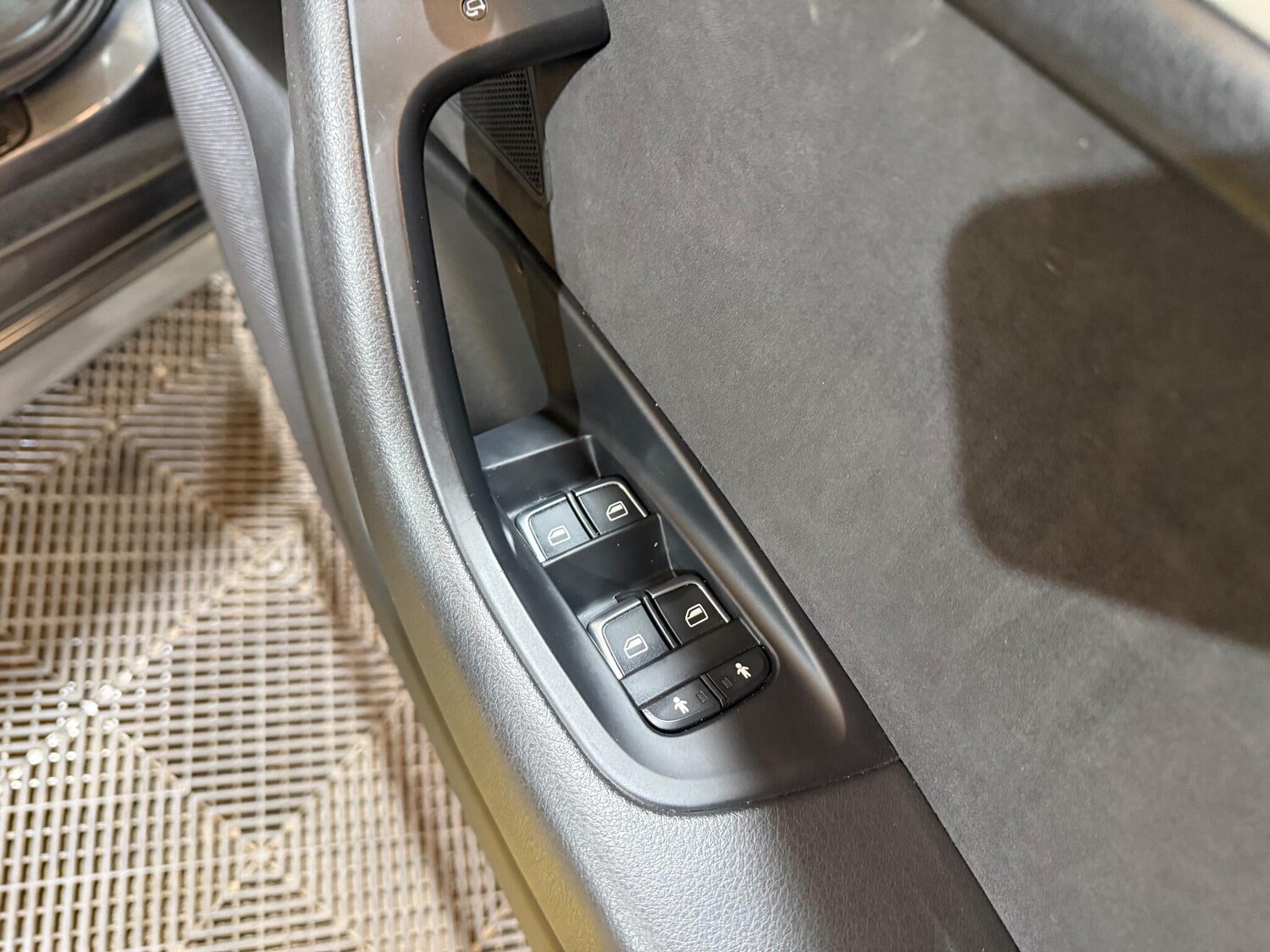 Used Audi A6 Avant 2016 for sale - 76094570: Photo 37