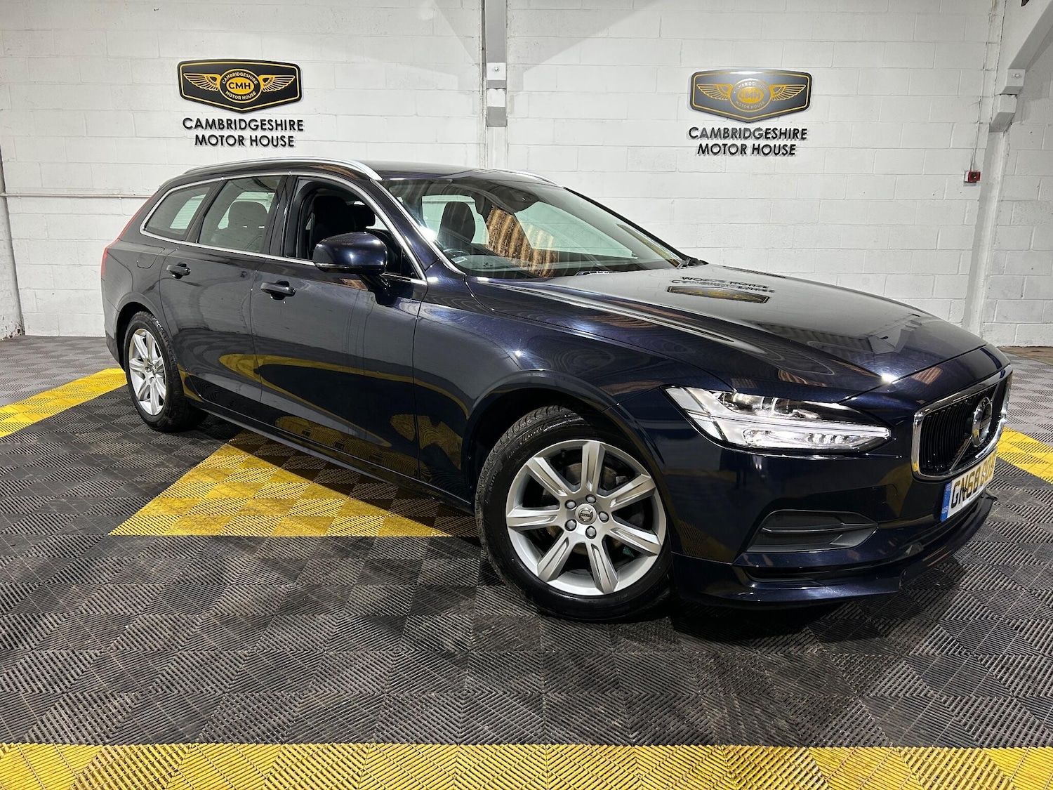 Used Volvo V90 2018 for sale - 78006402: Photo 1