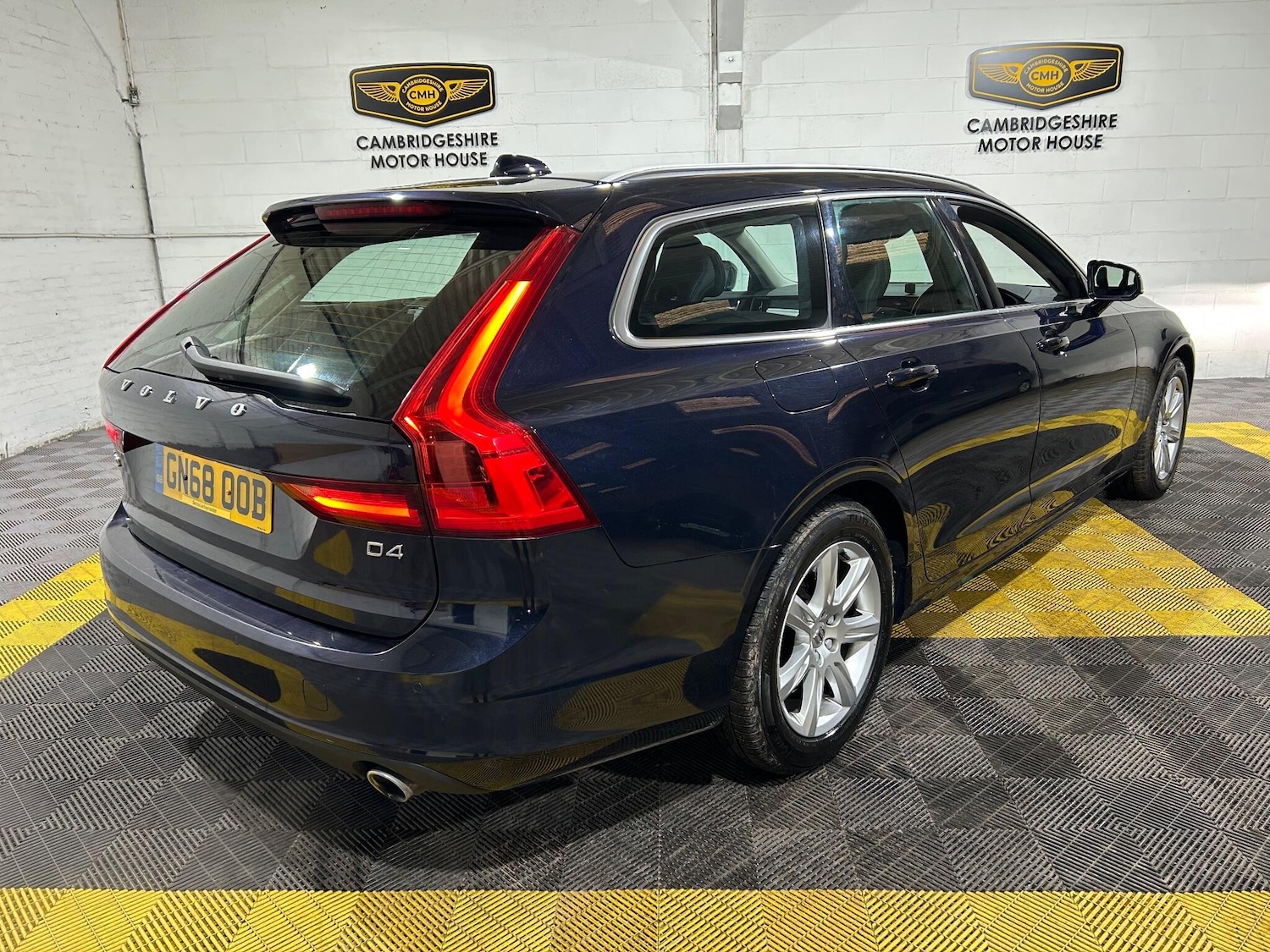 Used Volvo V90 2018 for sale - 78006402: Photo 3