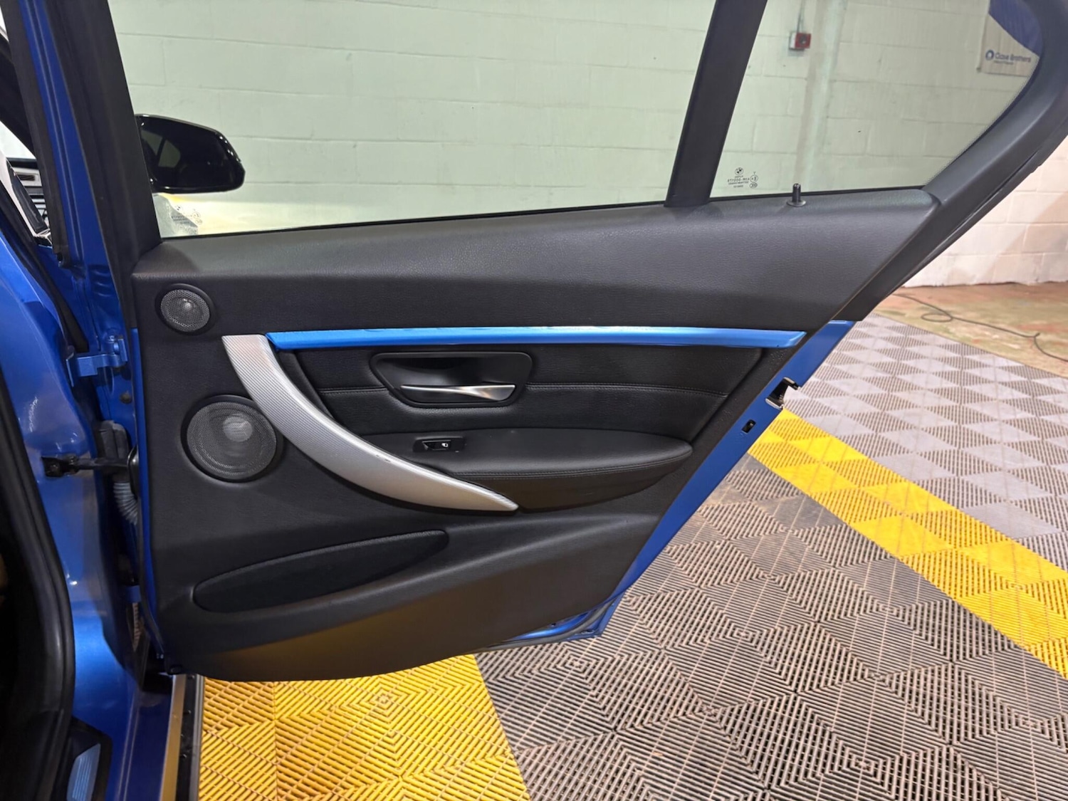 Used BMW 3 Series 2014 for sale - 77940229: Photo 44