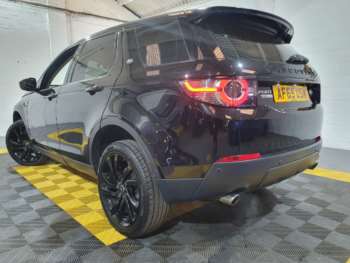 Used Land Rover Discovery Sport 2015 for sale - 74254712: Photo