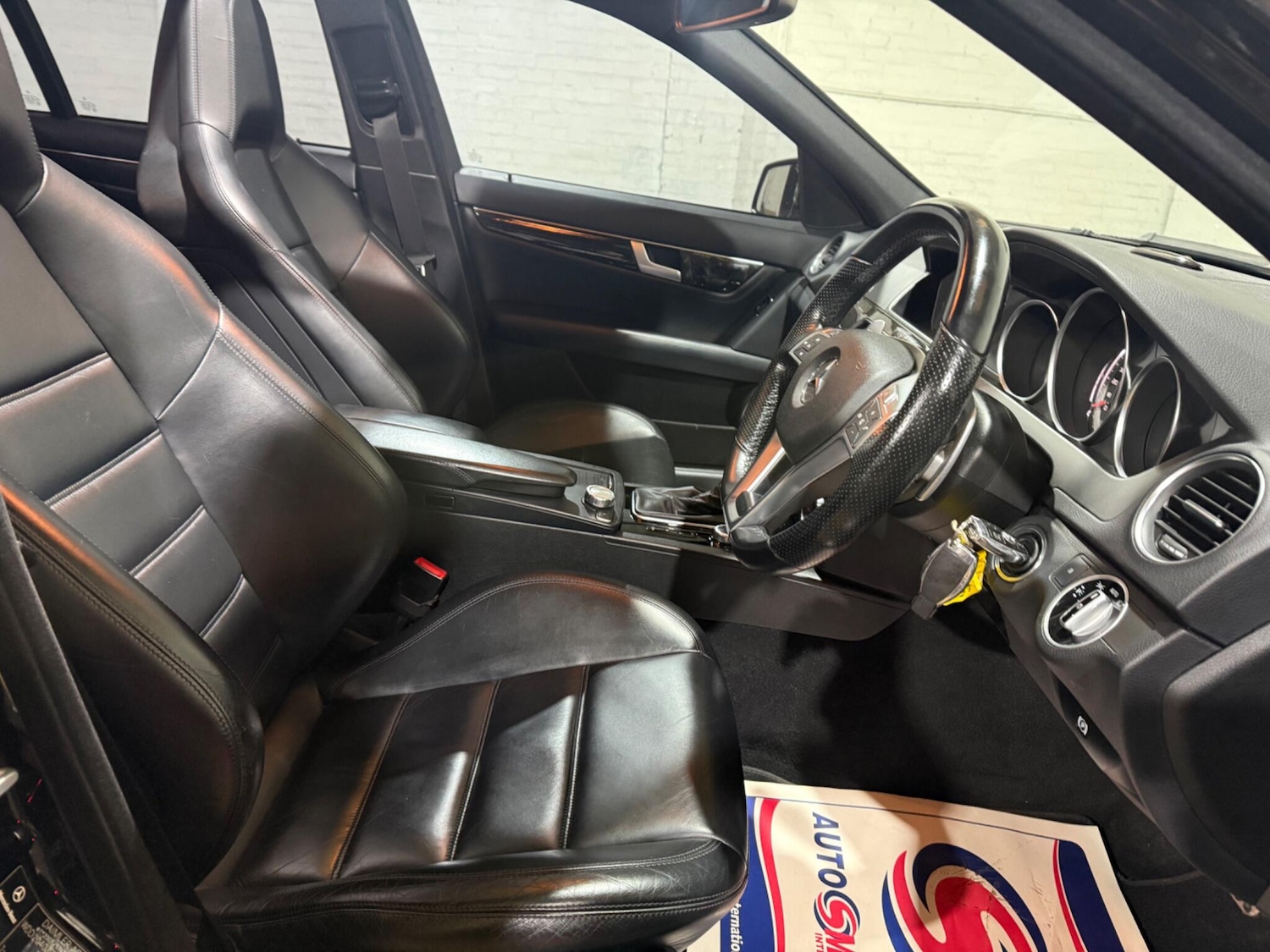 Used Mercedes-Benz C Class 2011 for sale - 77156688: Photo 37