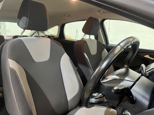 Used Ford Focus 2013 for sale - 75647113: Photo 24