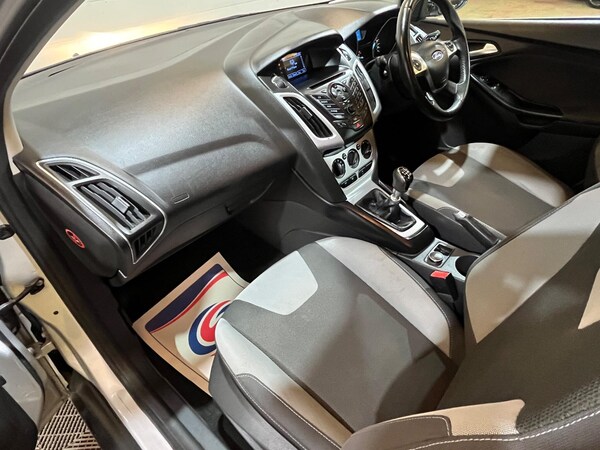 Used Ford Focus 2013 for sale - 75647113: Photo 40