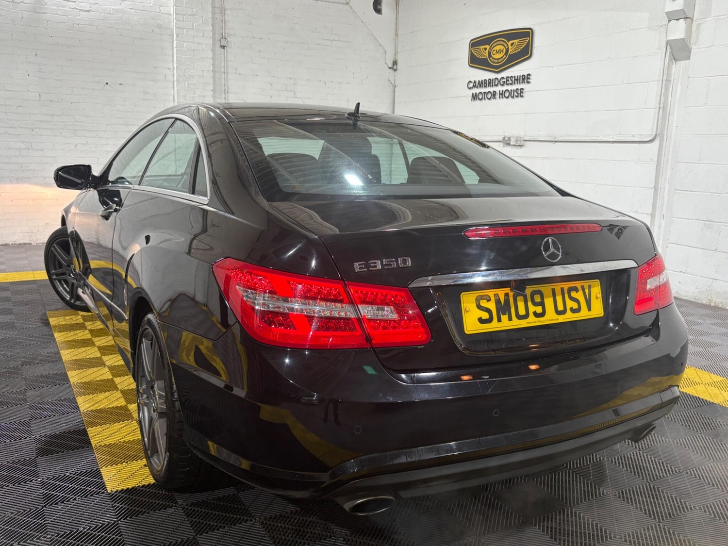 Used Mercedes-Benz E Class 2009 for sale - 76549296: Photo 11