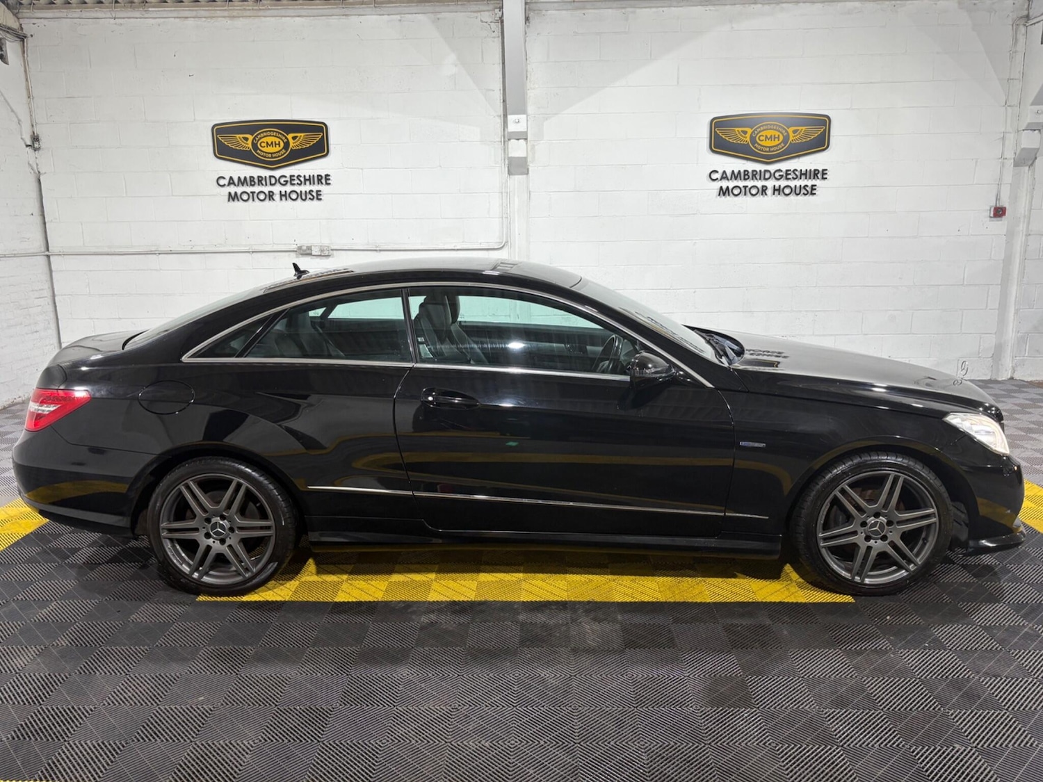 Used Mercedes-Benz E Class 2009 for sale - 76549296: Photo 33