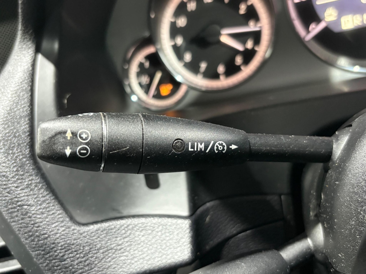 Used Mercedes-Benz E Class 2009 for sale - 76549296: Photo 63