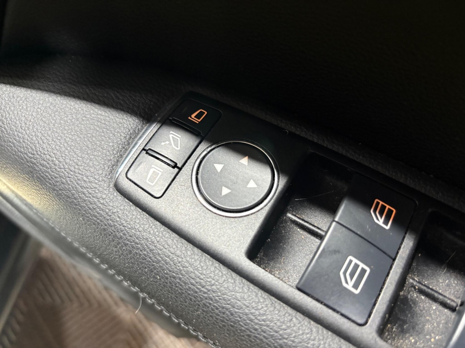 Used Mercedes-Benz E Class 2009 for sale - 76549296: Photo 69