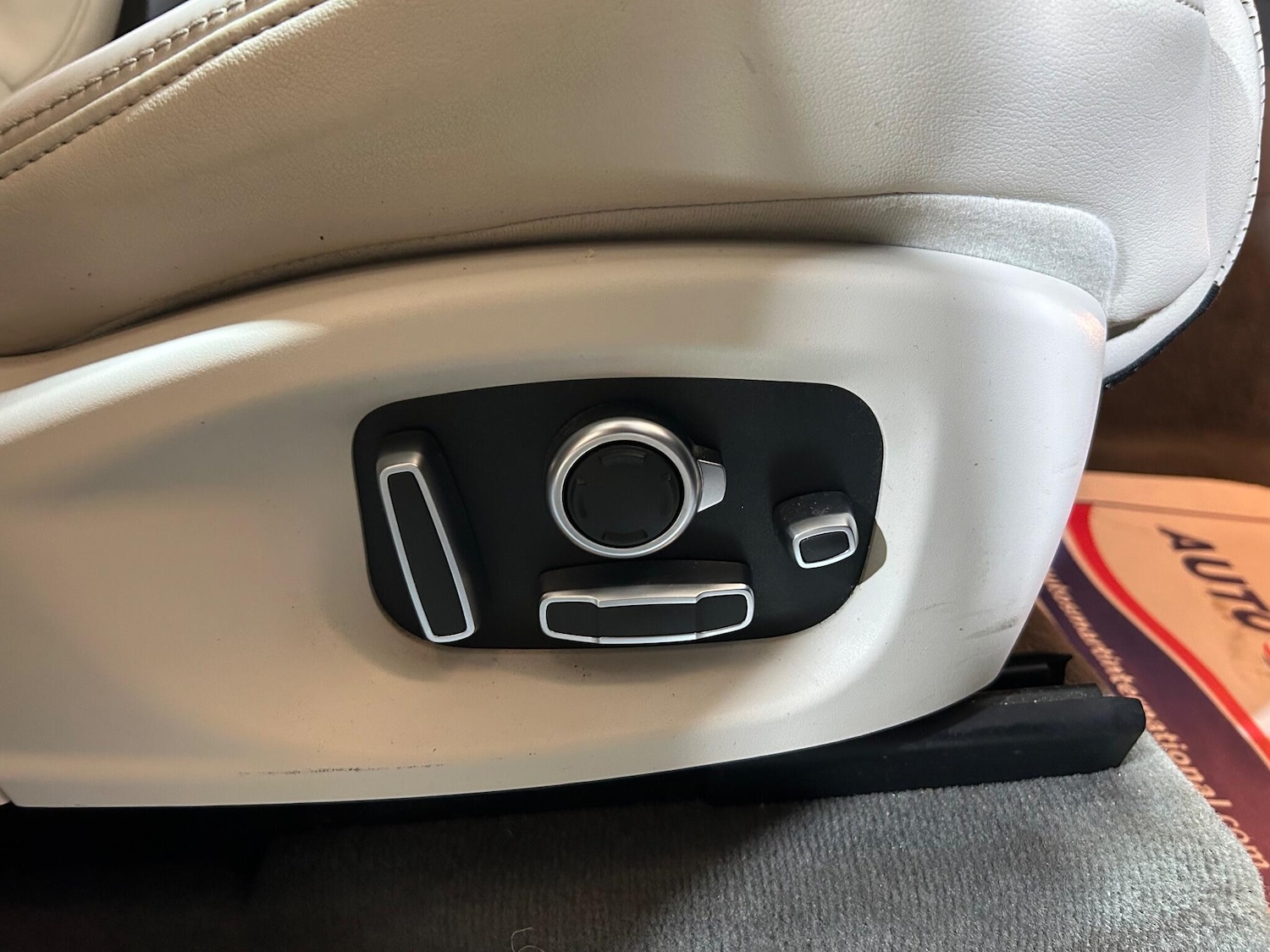 Used Jaguar F-Pace 2016 for sale - 77358727: Photo 32