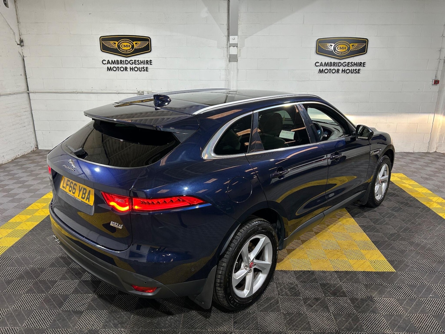 Used Jaguar F-Pace 2016 for sale - 77358727: Photo 38