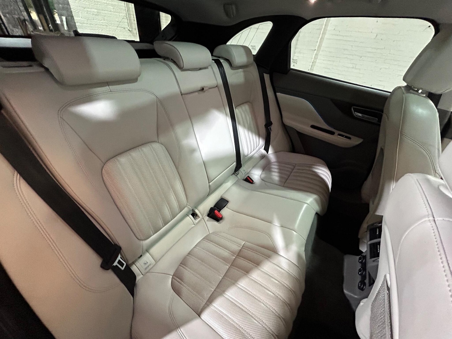 Used Jaguar F-Pace 2016 for sale - 77358727: Photo 41