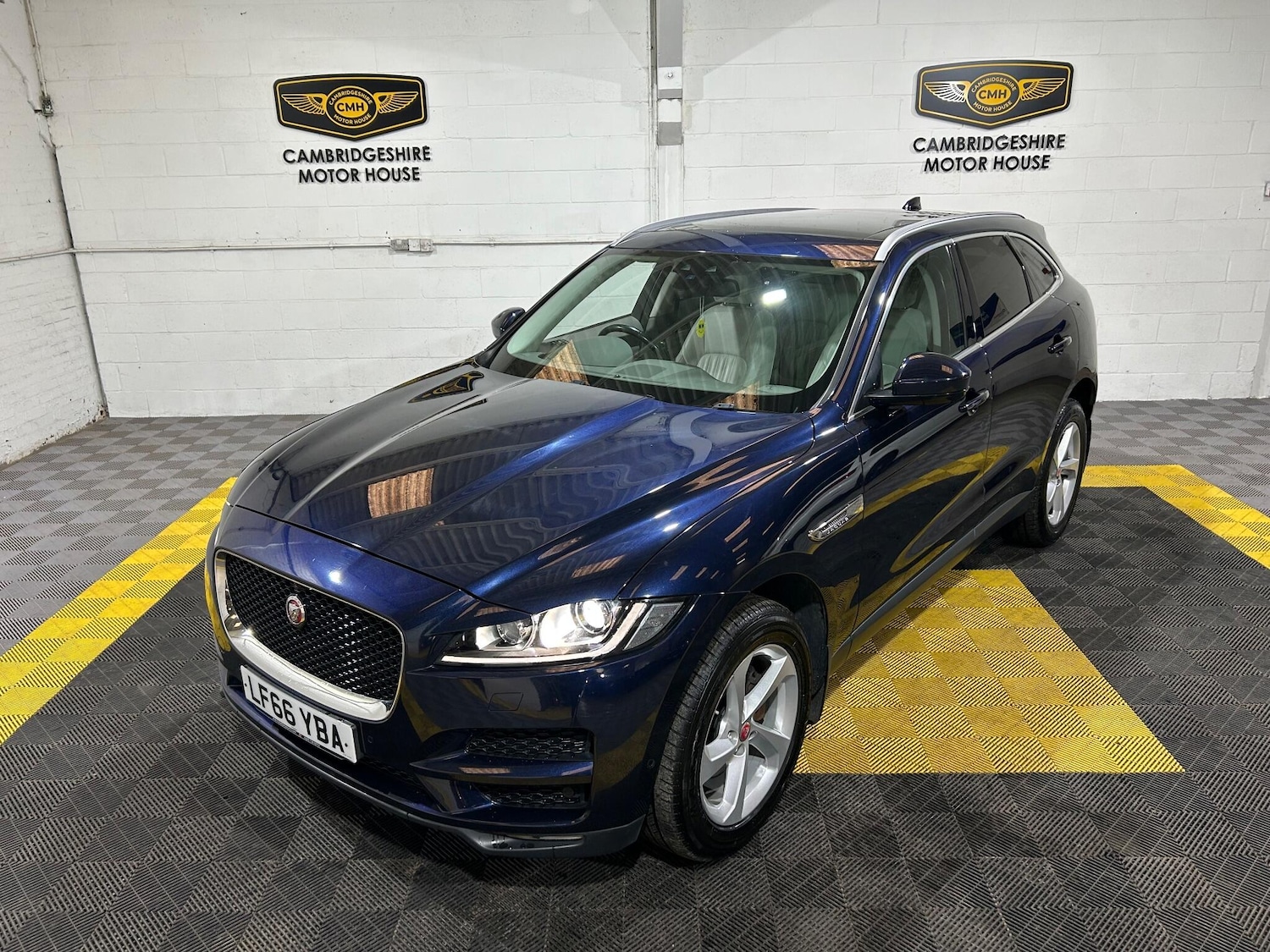 Used Jaguar F-Pace 2016 for sale - 77358727: Photo 72