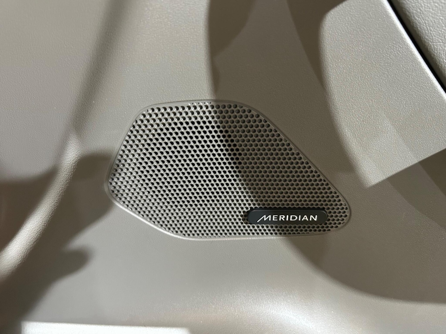 Used Jaguar F-Pace 2016 for sale - 77358727: Photo 8