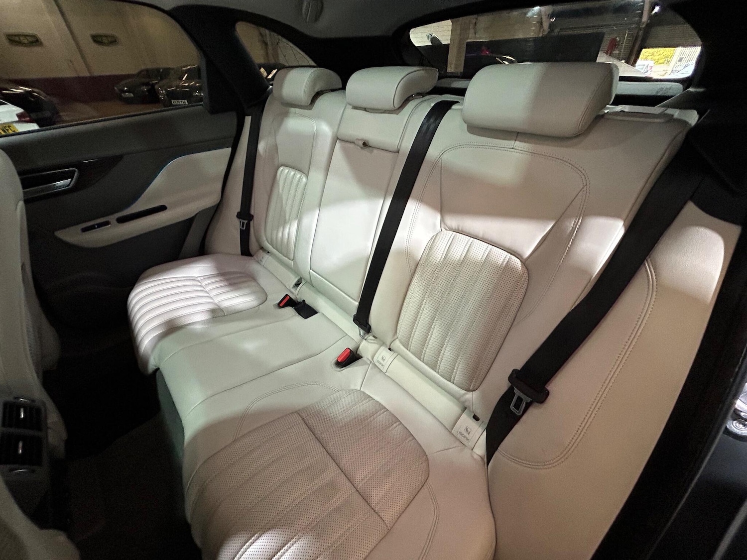 Used Jaguar F-Pace 2016 for sale - 77358727: Photo 84