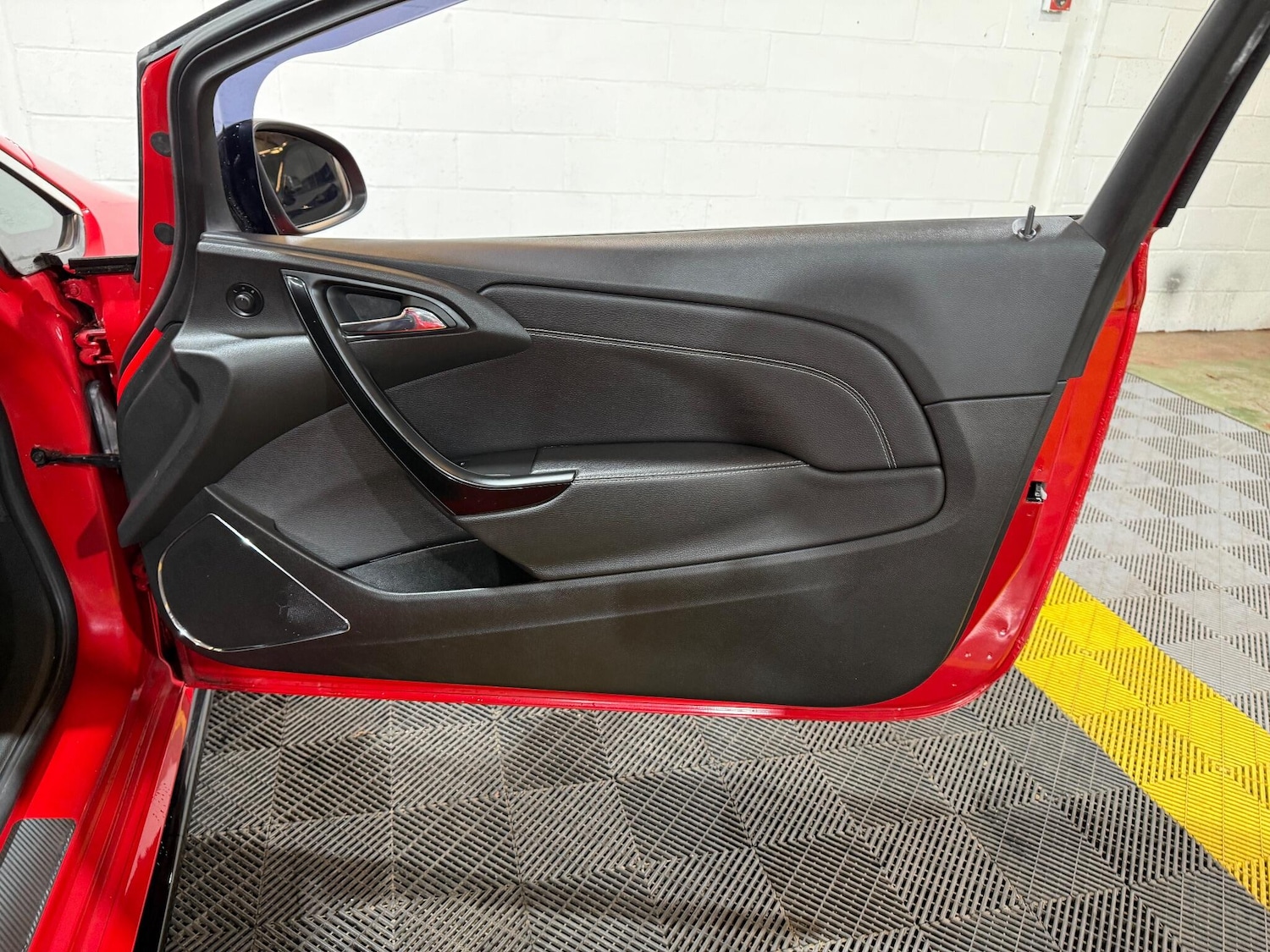 Used Vauxhall Astra GTC 2017 for sale - 76573285: Photo 38