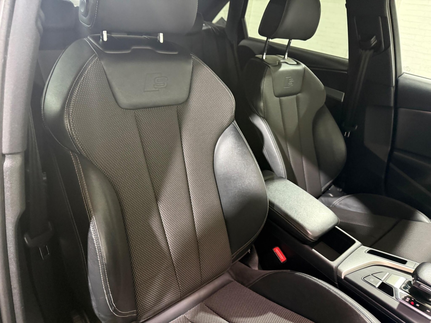 Used Audi A4 2017 for sale - 77343951: Photo 32