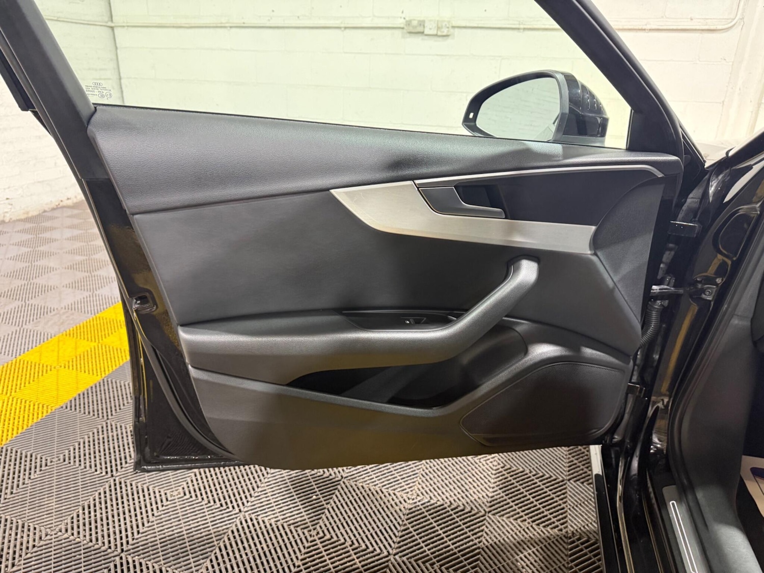 Used Audi A4 2017 for sale - 77343951: Photo 53