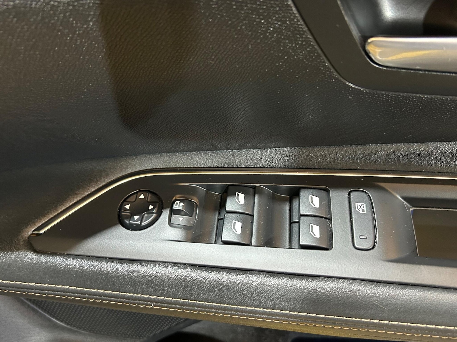 Used Peugeot 3008 2019 for sale - 76997816: Photo 41