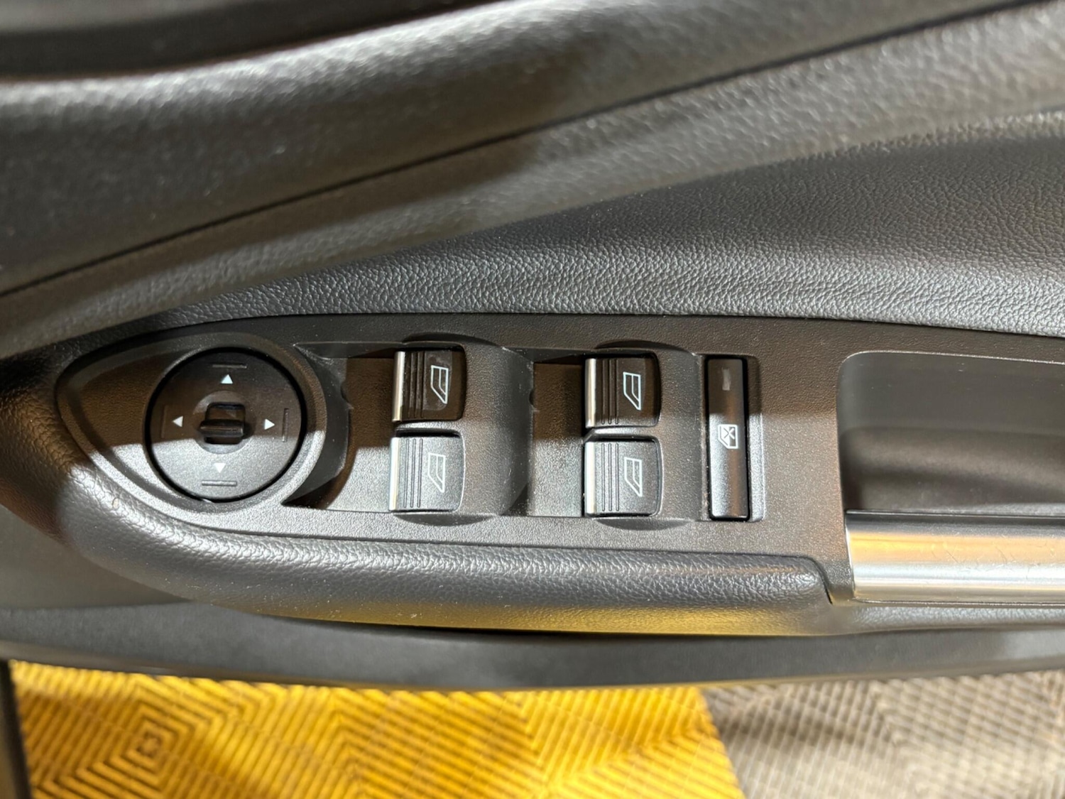 Used Ford Kuga 2015 for sale - 76085177: Photo 47