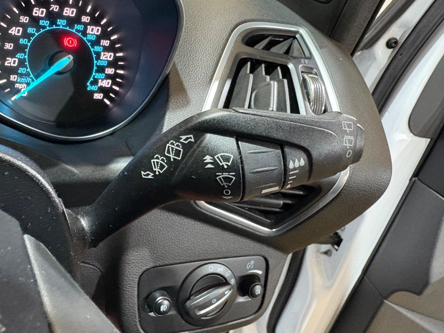 Used Ford Kuga 2015 for sale - 76085177: Photo 63