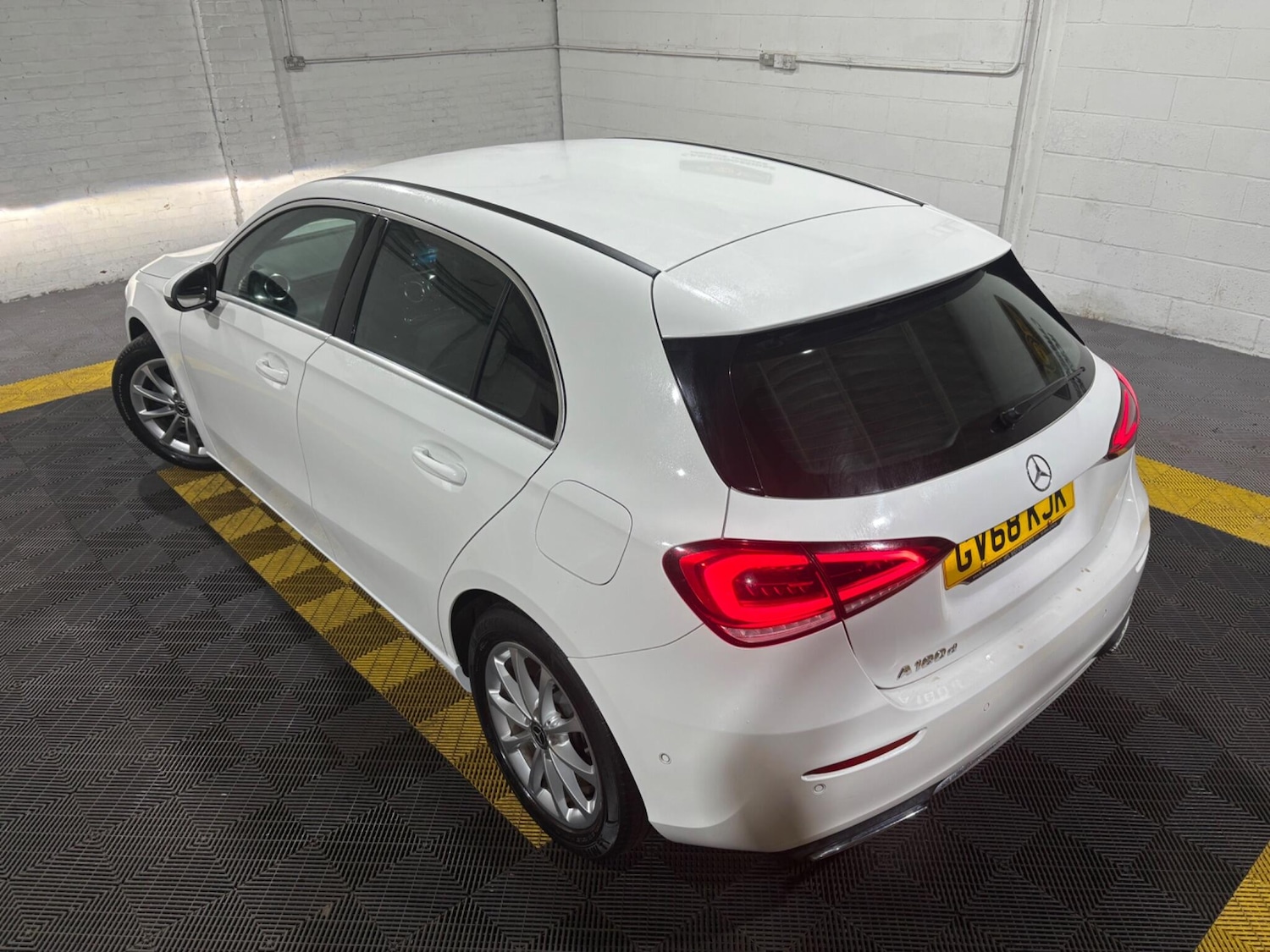 Used Mercedes-Benz A-Class 2018 for sale - 77084433: Photo 11