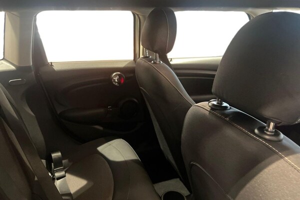 Used MINI Hatch 2018 for sale - 75979790: Photo 10