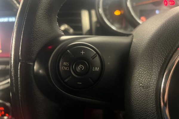 Used MINI Hatch 2018 for sale - 75979790: Photo 17