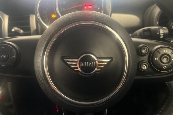 Used MINI Hatch 2018 for sale - 75979790: Photo 19