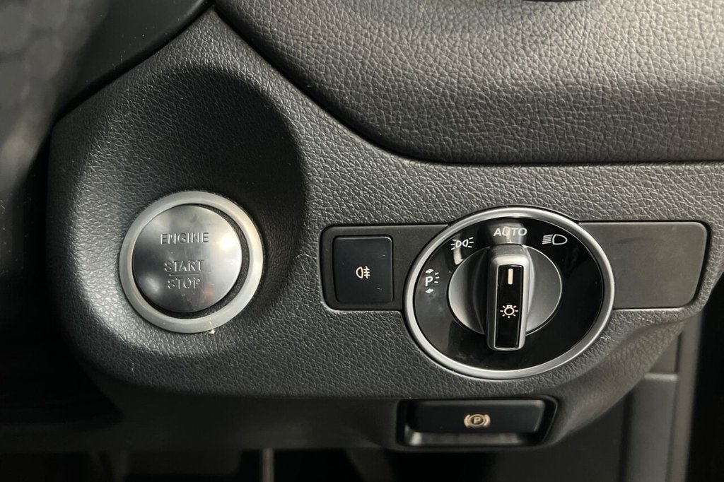 Used Mercedes-Benz CLA 2018 for sale - 77226815: Photo 35