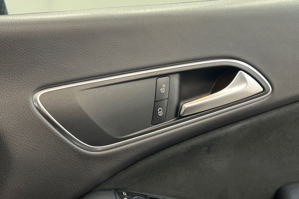 Used Mercedes-Benz CLA 2018 for sale - 77226815: Photo 36