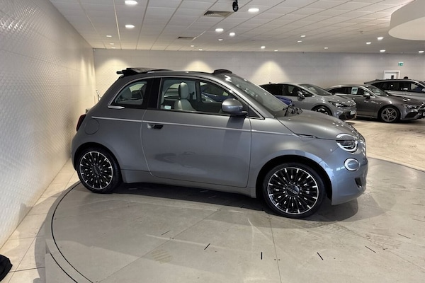 Used Fiat 500e C 2022 for sale - 75242688: Photo 25