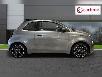 Used Fiat 500e C 2022 for sale - 75242688: Photo