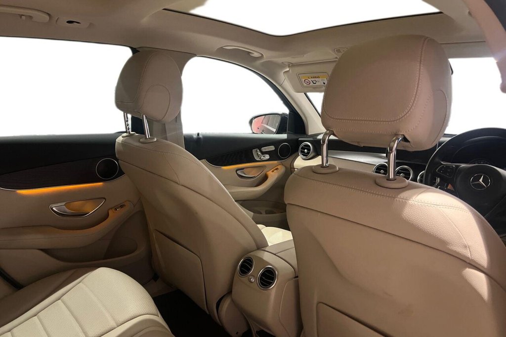 Used Mercedes-Benz GLC 2019 for sale - 76772993: Photo 10