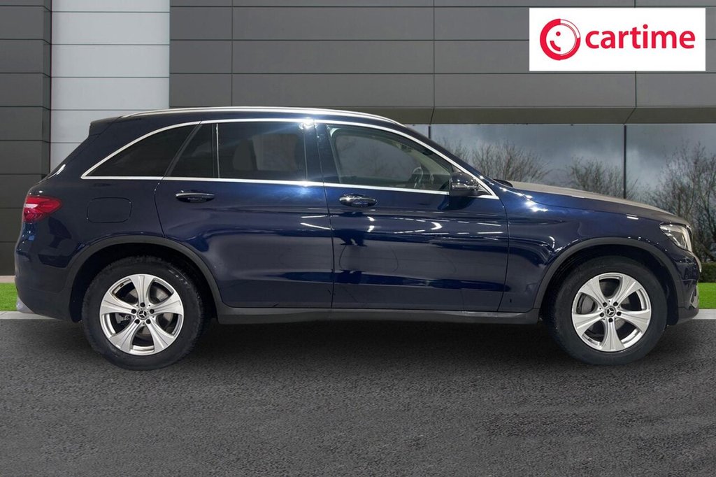 Used Mercedes-Benz GLC 2019 for sale - 76772993: Photo 2