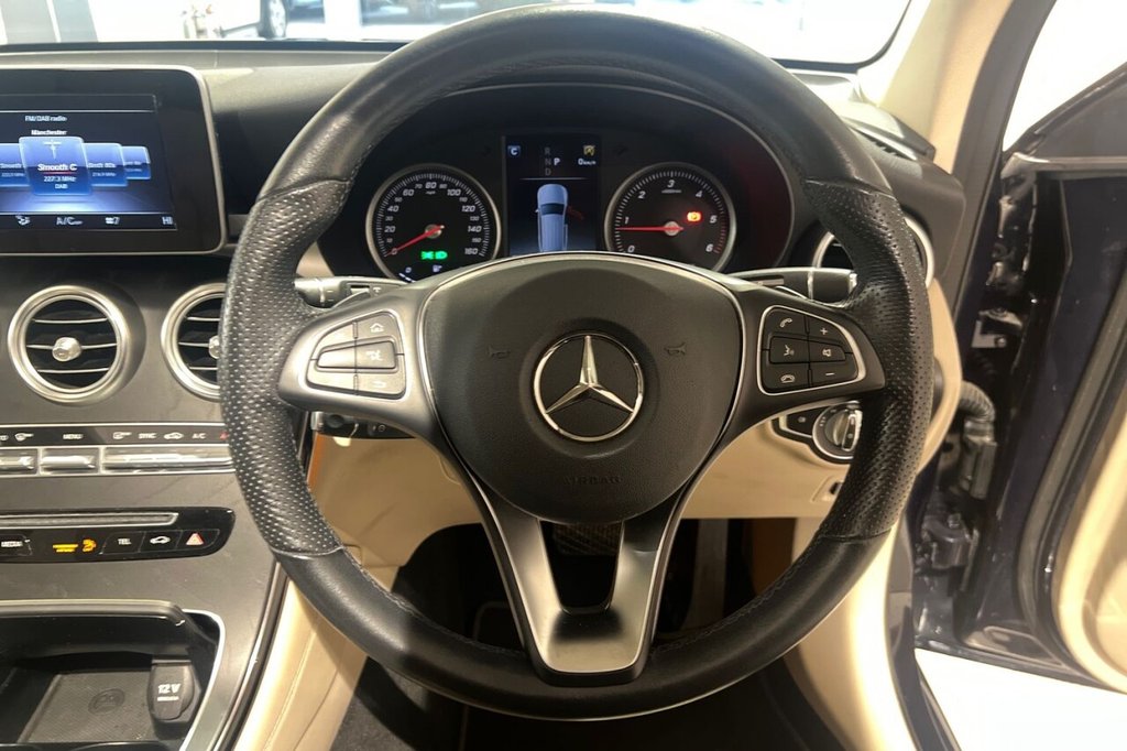 Used Mercedes-Benz GLC 2019 for sale - 76772993: Photo 43