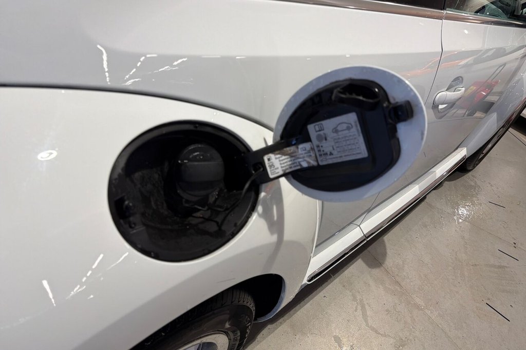 Used Volkswagen Beetle 2017 for sale - 76740168: Photo 33