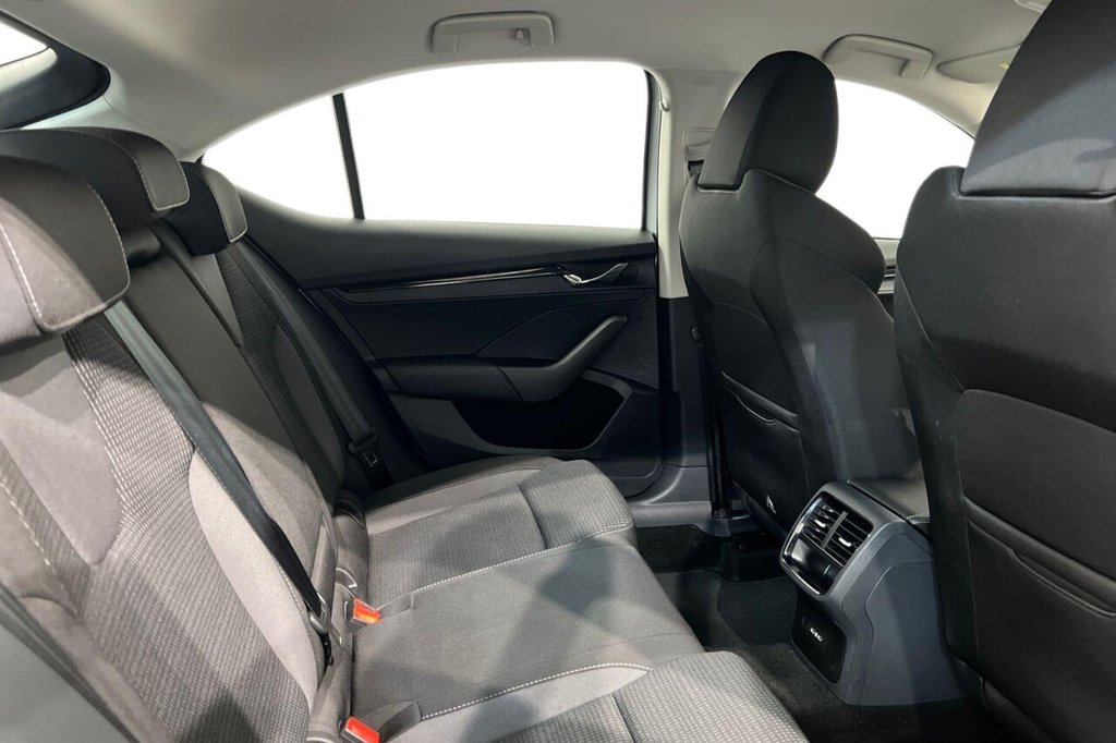 Used Skoda Octavia 2024 for sale - 76558592: Photo 10