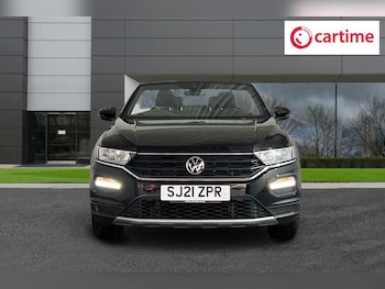 Used Volkswagen T-Roc 2021 for sale - 76429580: Photo