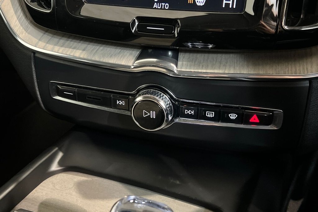 Used Volvo XC60 2020 for sale - 77226625: Photo 34