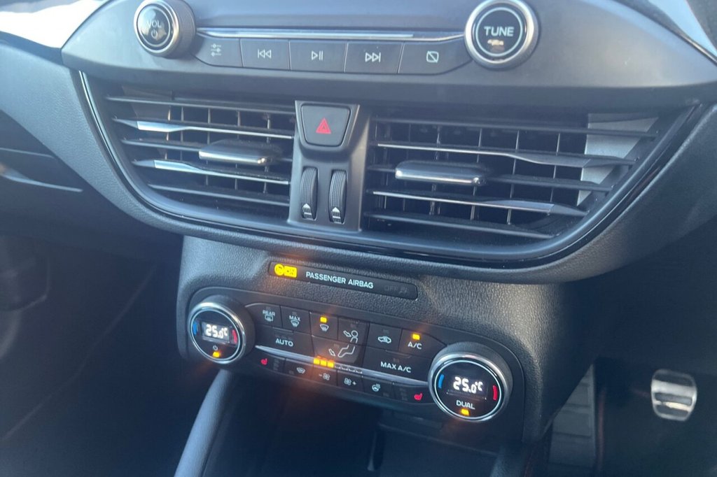 Used Ford Focus 2021 for sale - 76999220: Photo 17