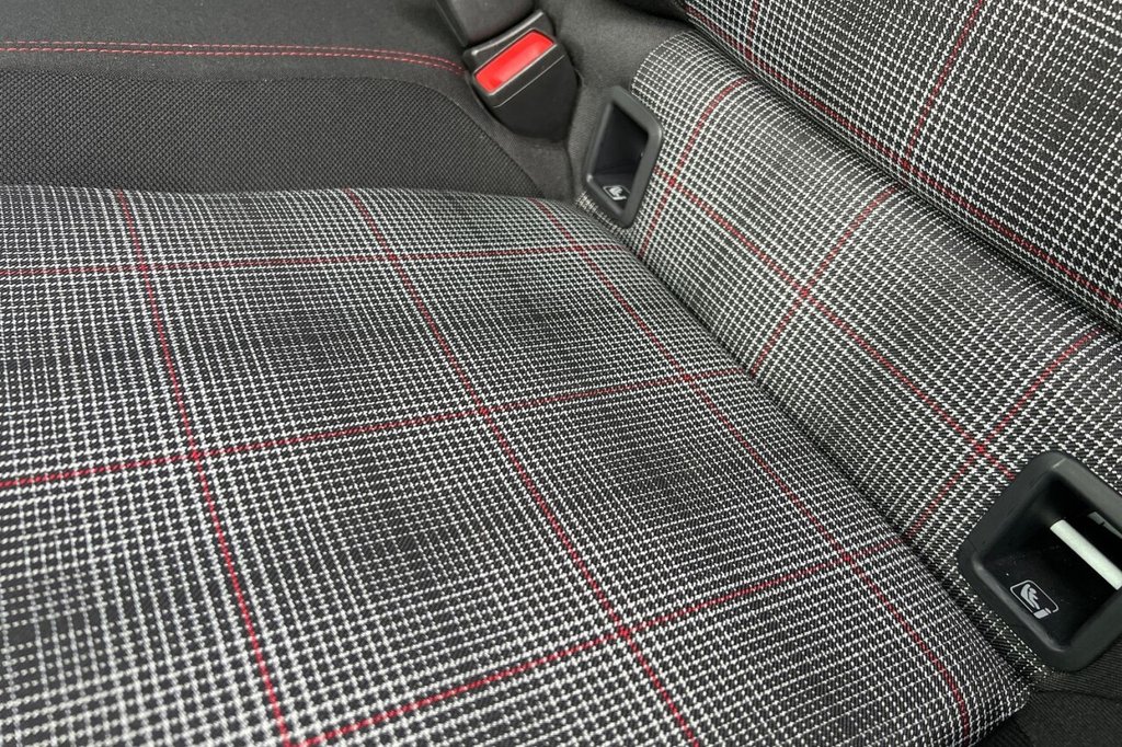 Used Volkswagen Polo 2023 for sale - 77632119: Photo 30