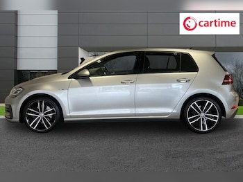 Used Volkswagen Golf 2019 for sale - 79009177: Photo