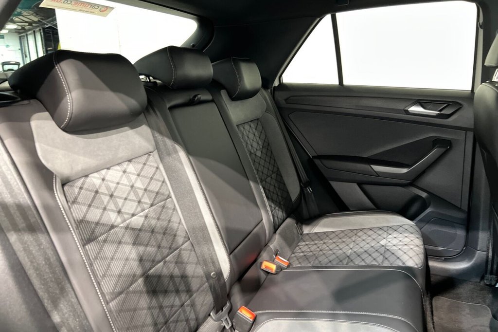 Used Volkswagen T-Roc 2023 for sale - 77369017: Photo 22