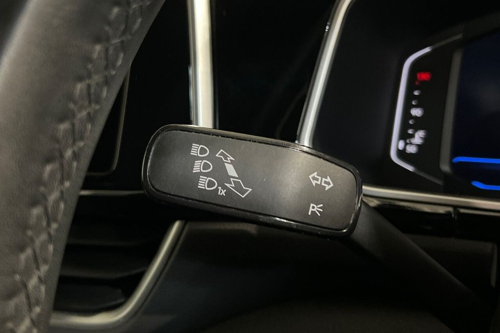 Used Volkswagen T-Roc 2023 for sale - 77369017: Photo 26