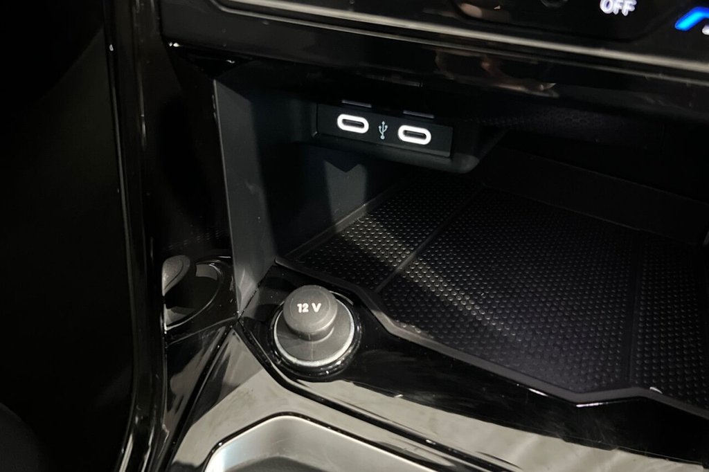 Used Volkswagen T-Roc 2023 for sale - 77369017: Photo 37