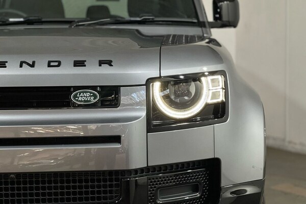 Used Land Rover Defender 2024 for sale - 76118705: Photo 16