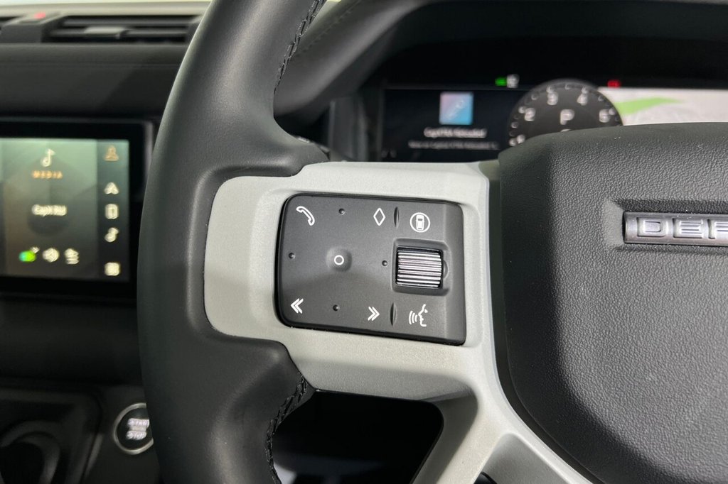 Used Land Rover Defender 2024 for sale - 76118705: Photo 28