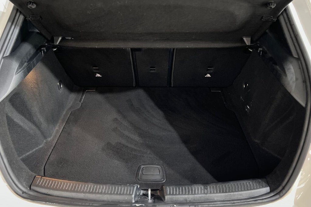 Used Mercedes-Benz A-Class 2018 for sale - 76385865: Photo 37