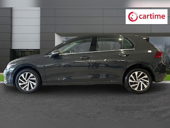 Used Volkswagen Golf 2024 for sale - 79333979: Photo
